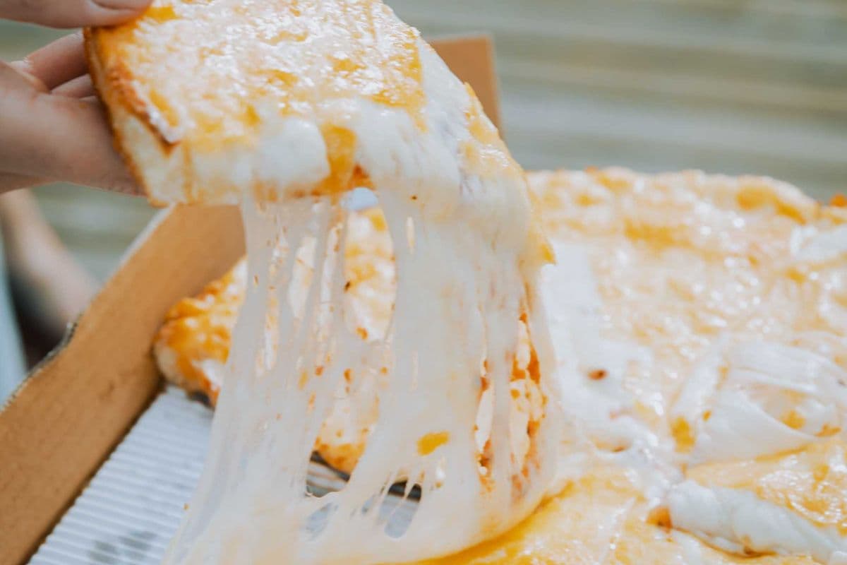Extra Large Cheese Pizza