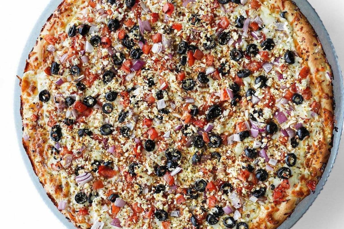 18" Extra-Large Greek Pizza