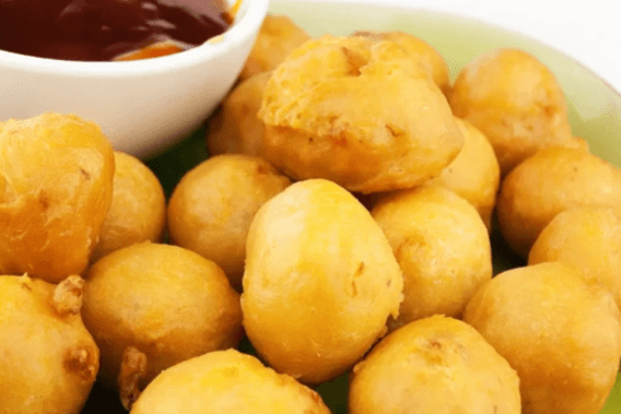 69. Deep-Fried Chicken Balls (12 pcs)
