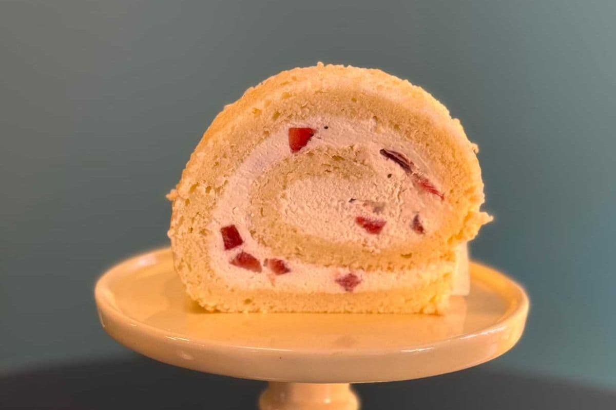 Strawberry Single Roll