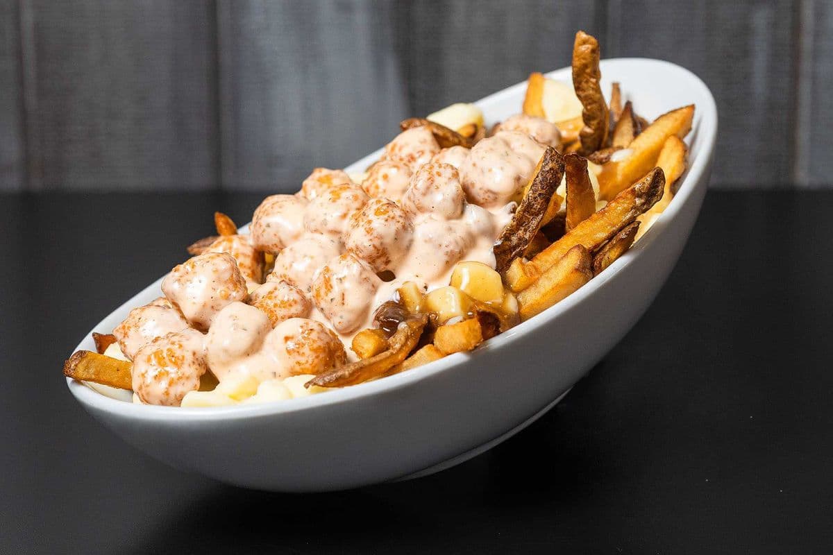 Popcorn Chicken Poutine