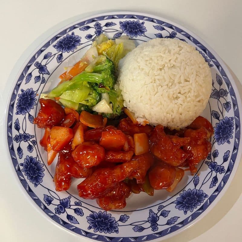 A7. Poulet Aigre Douce Ananas 菠萝鸡