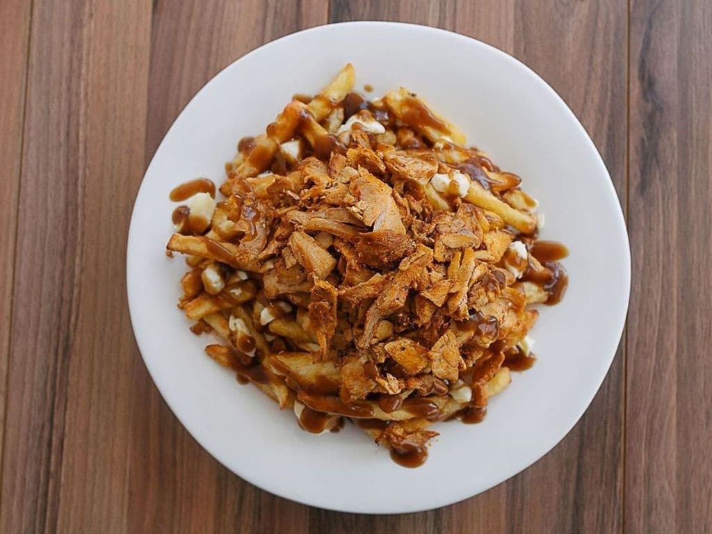 Large Chicken Donair Poutine- OO