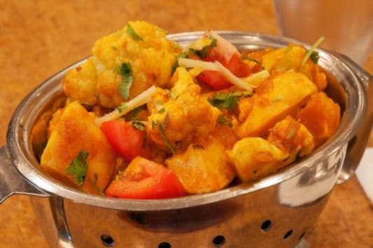 Poulet Aloo / Chicken Aloo