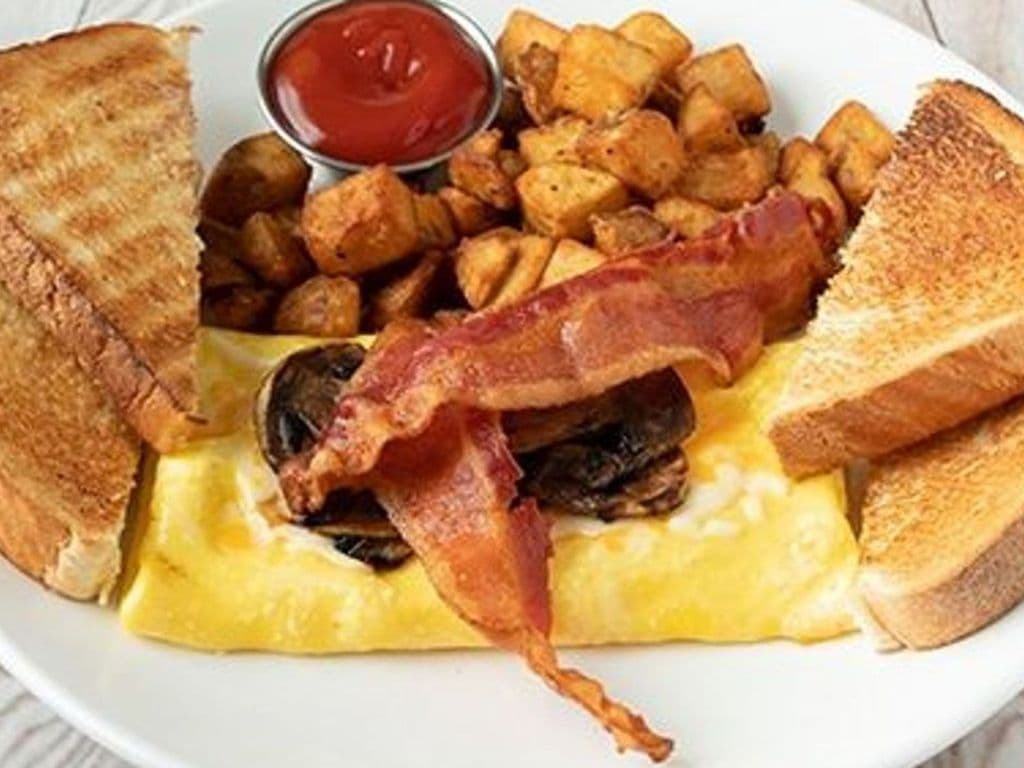 Mushroom, Bacon, & Cheese Omelette