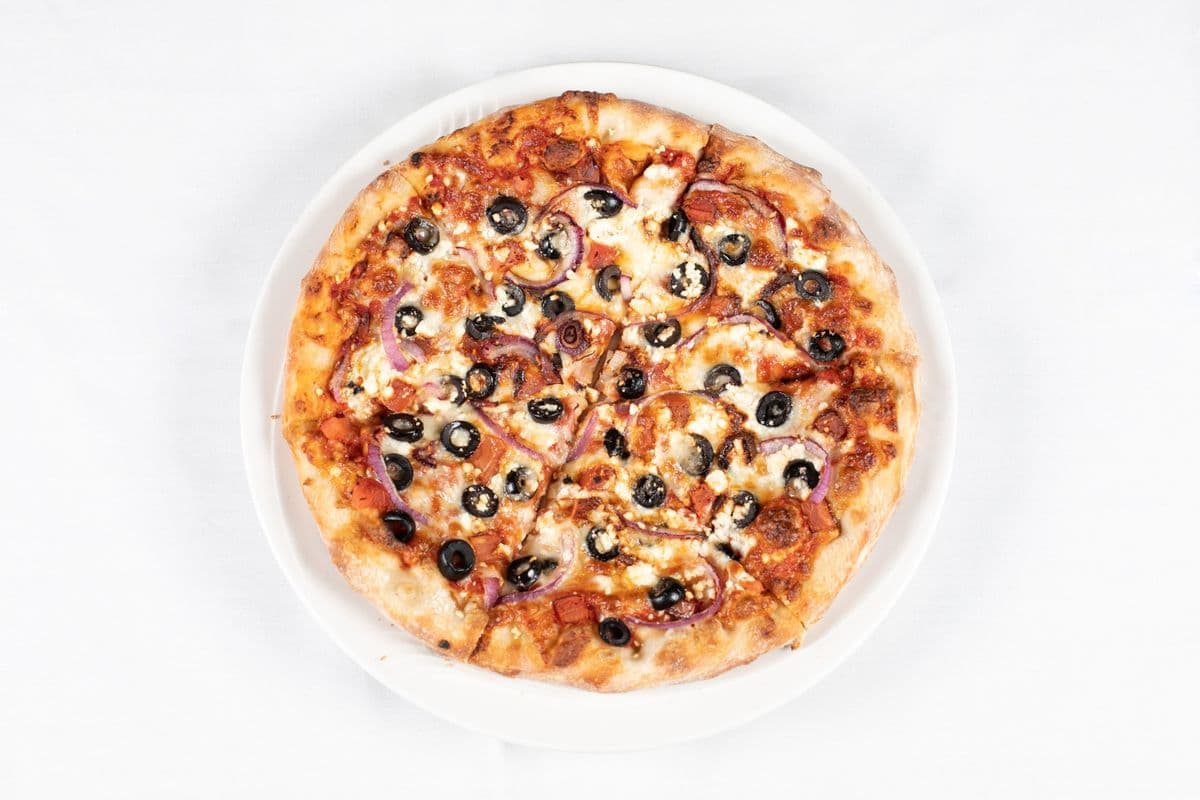 Medium Greek Pizza