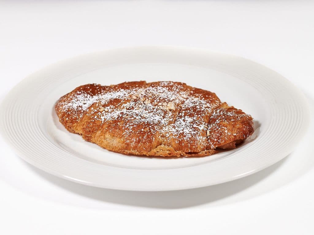 ALMOND CROISSANT