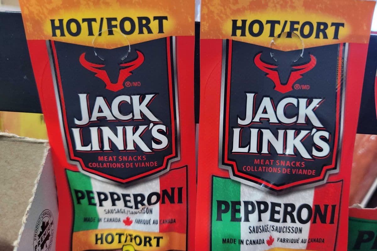 Jack link's pepperoni hot 2 sticks