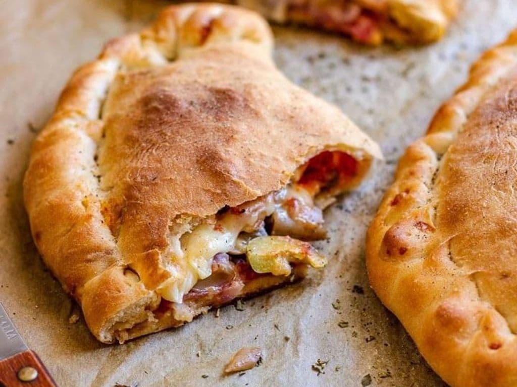 The Vegetarian Calzone SM.