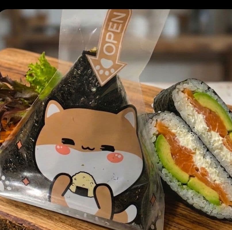 T4. Sushi Triangle Philadelphia( 1 Triangle)