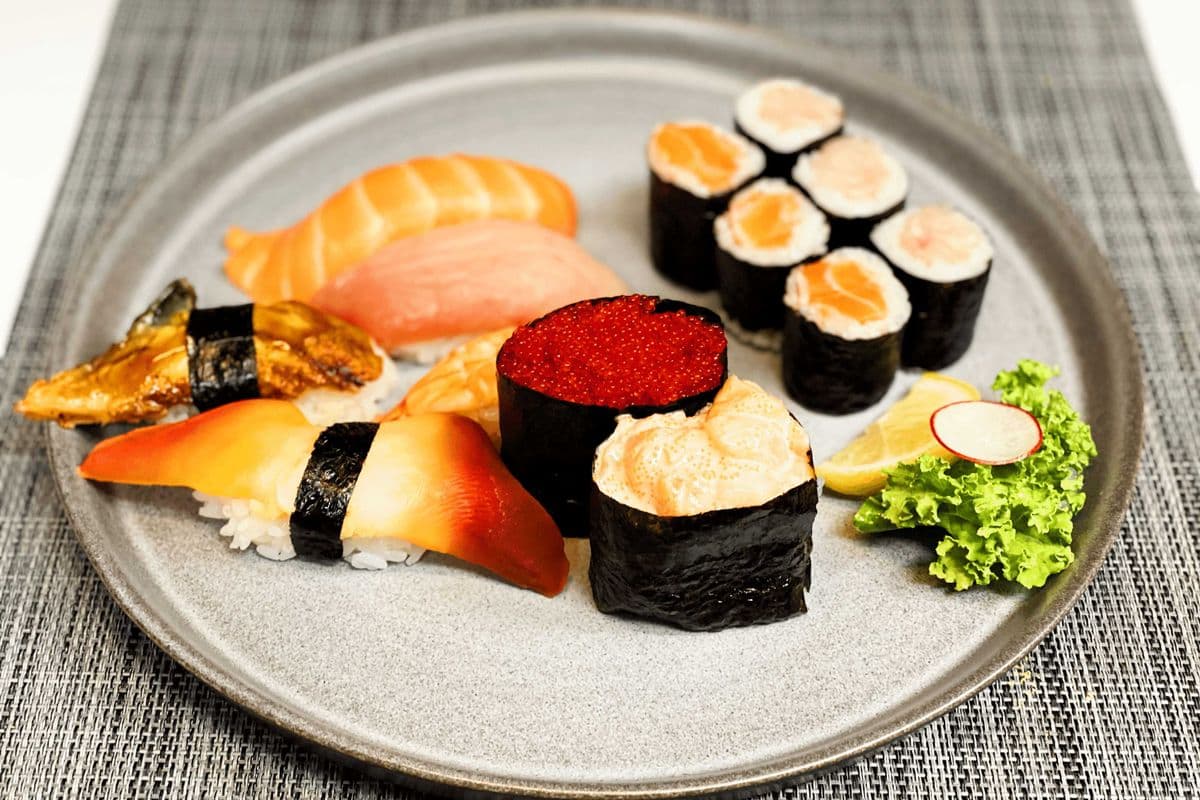 Assorted Nigiri Combo