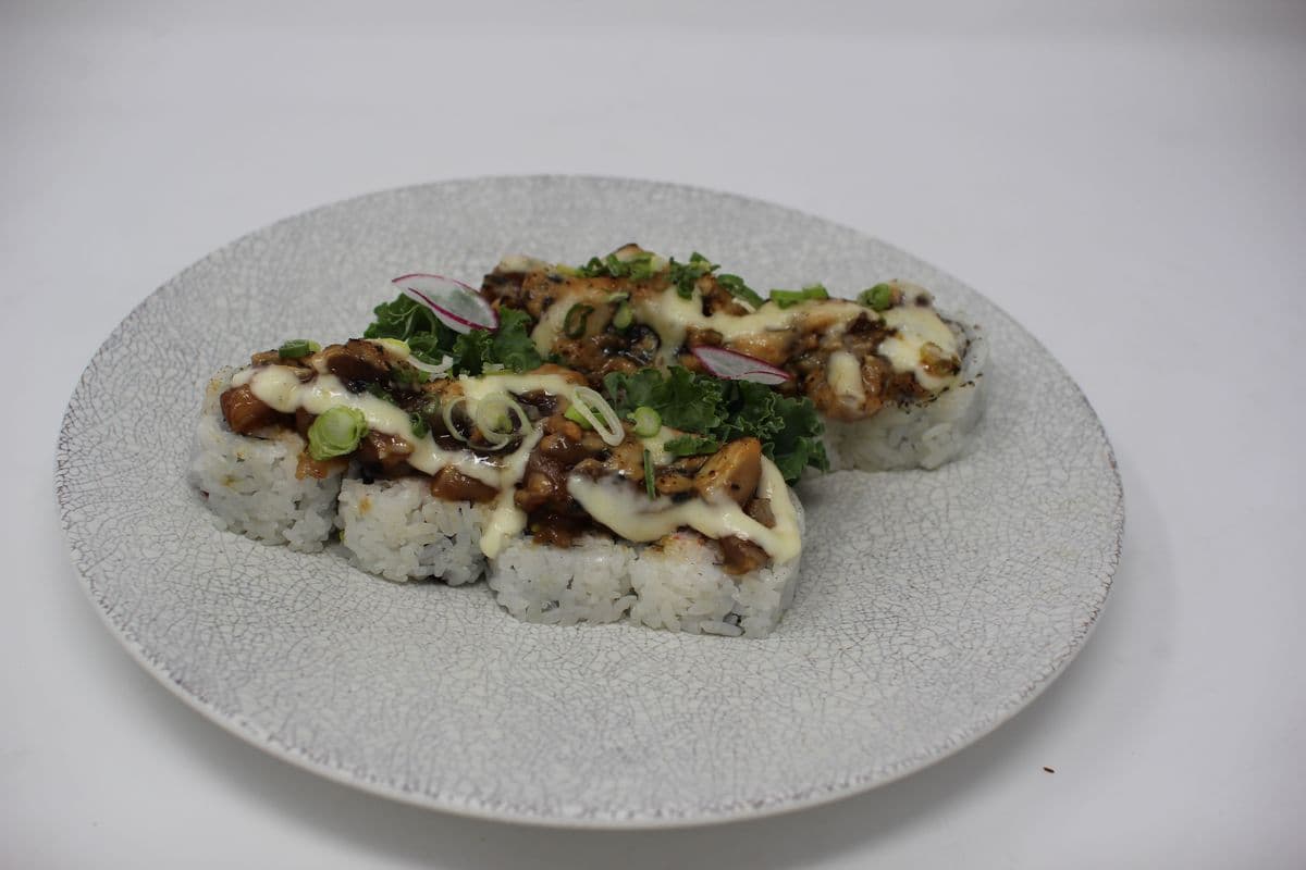 (Chef's Choice) Aburi Tuna Poke Roll