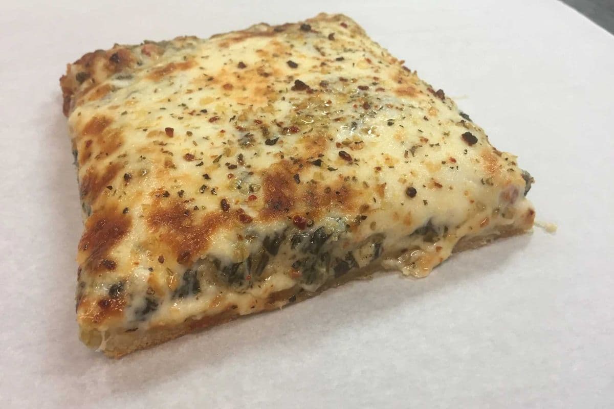 Spinach & Artichoke Pizza (Medium)