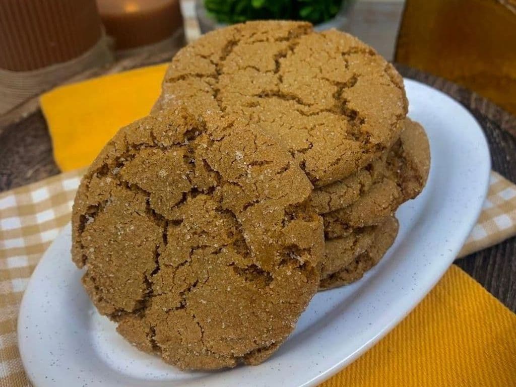 Ginger Molasses Cookie