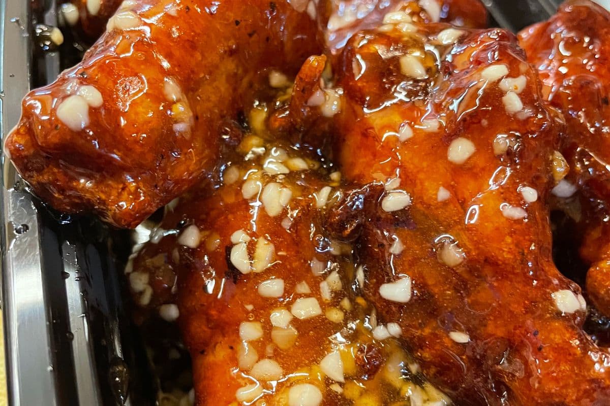 5. Deep Fried Chicken Wings (10 pcs)