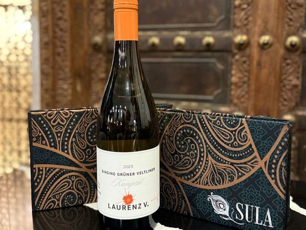 Laurenz Gruner Veltliner (12% ABV)