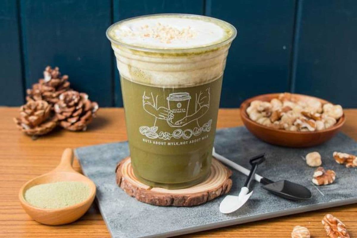 Matcha with Nut Cream (Cold or Hot)