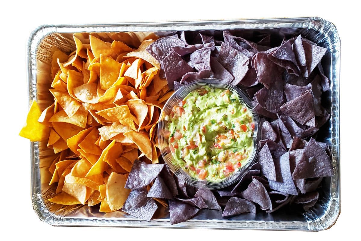 Large Combo Tortilla Chips, Guacamole and Salsas