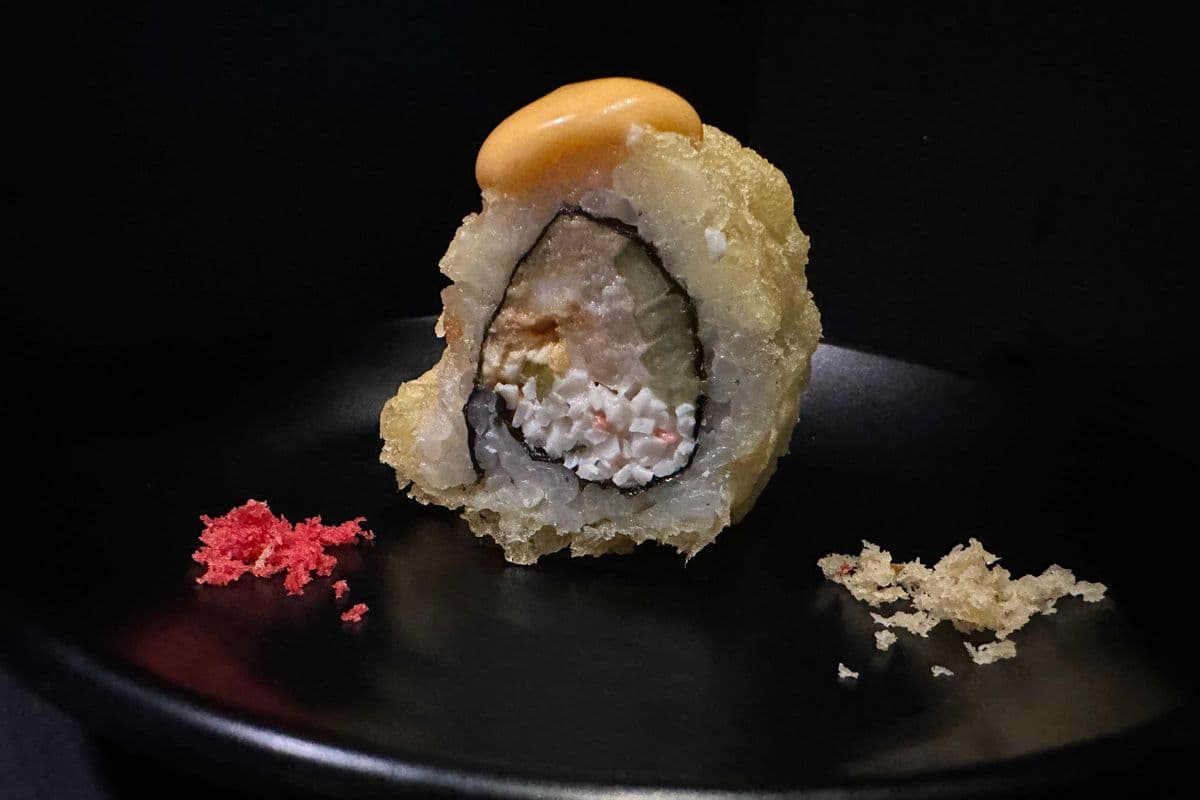 Spicy Deep-Fried Tuna and Crab Roll