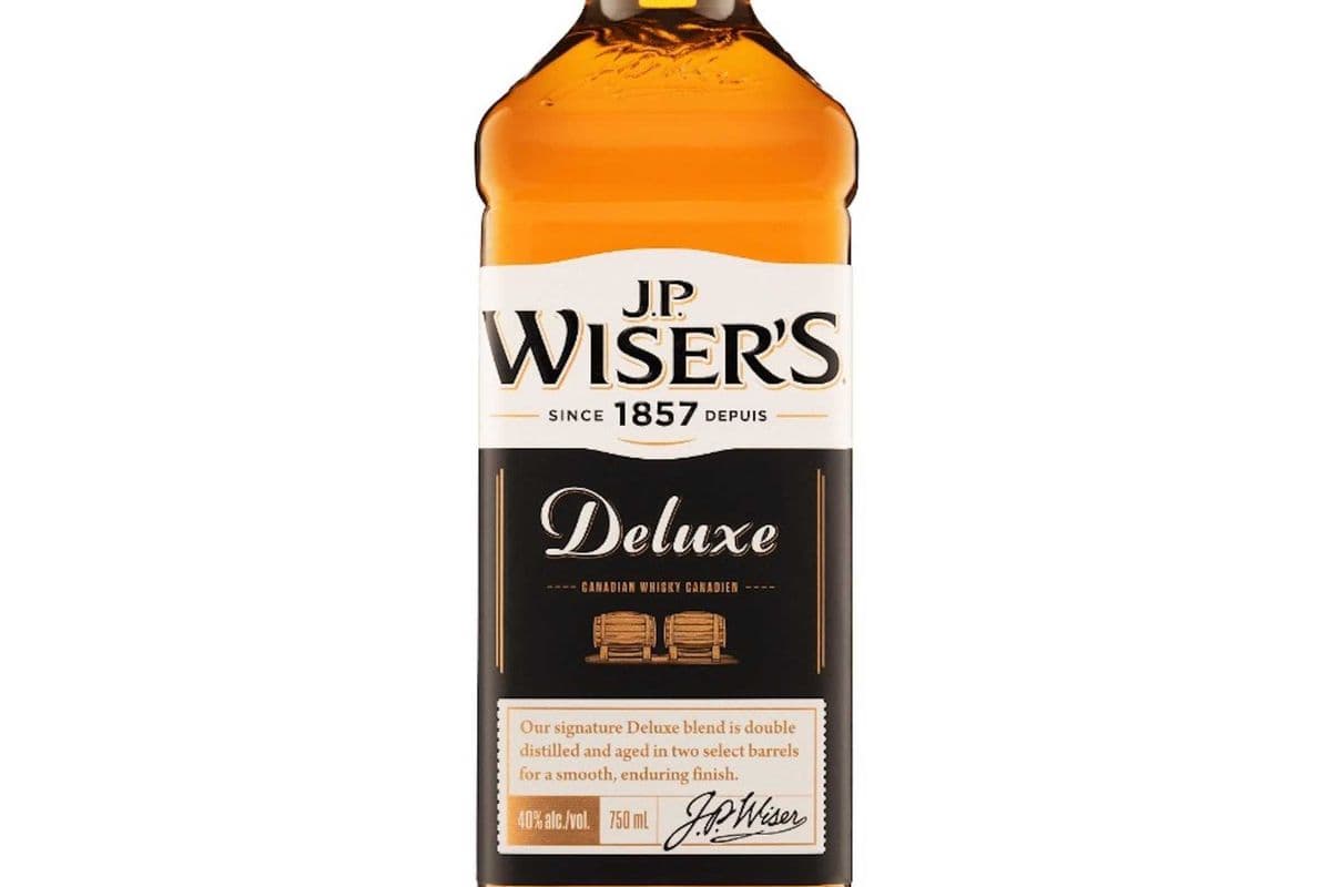 J.P. Wiser's Deluxe 750ml (1 x 750ml)