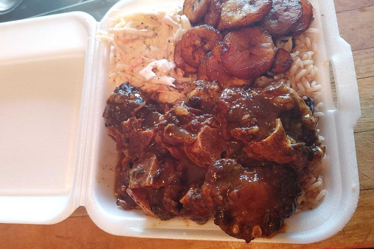 Oxtail Stew Meal Medium