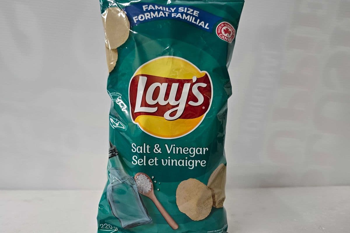 Lay's Salt and Vinegar 220g (220g)