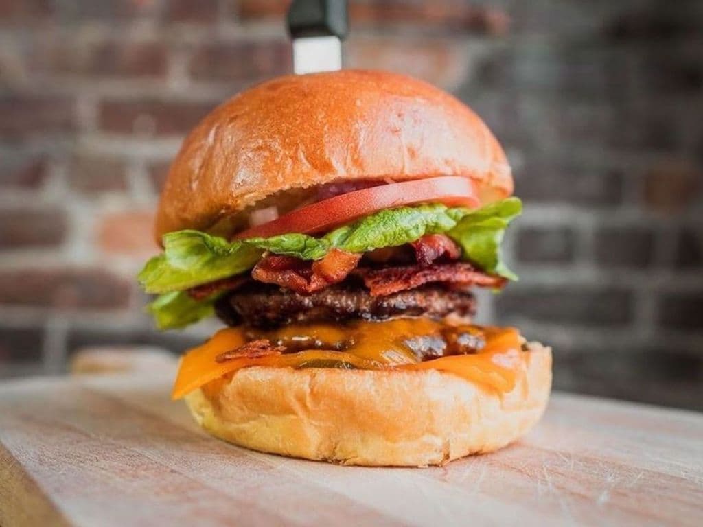 ~TRIO CHEESEBURGER