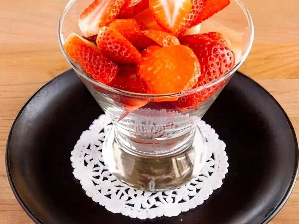 Bol de fruits des champs / Bowl of Wild Berries