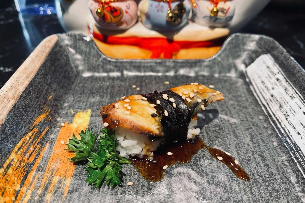 Unagi Sushi (2 pcs)
