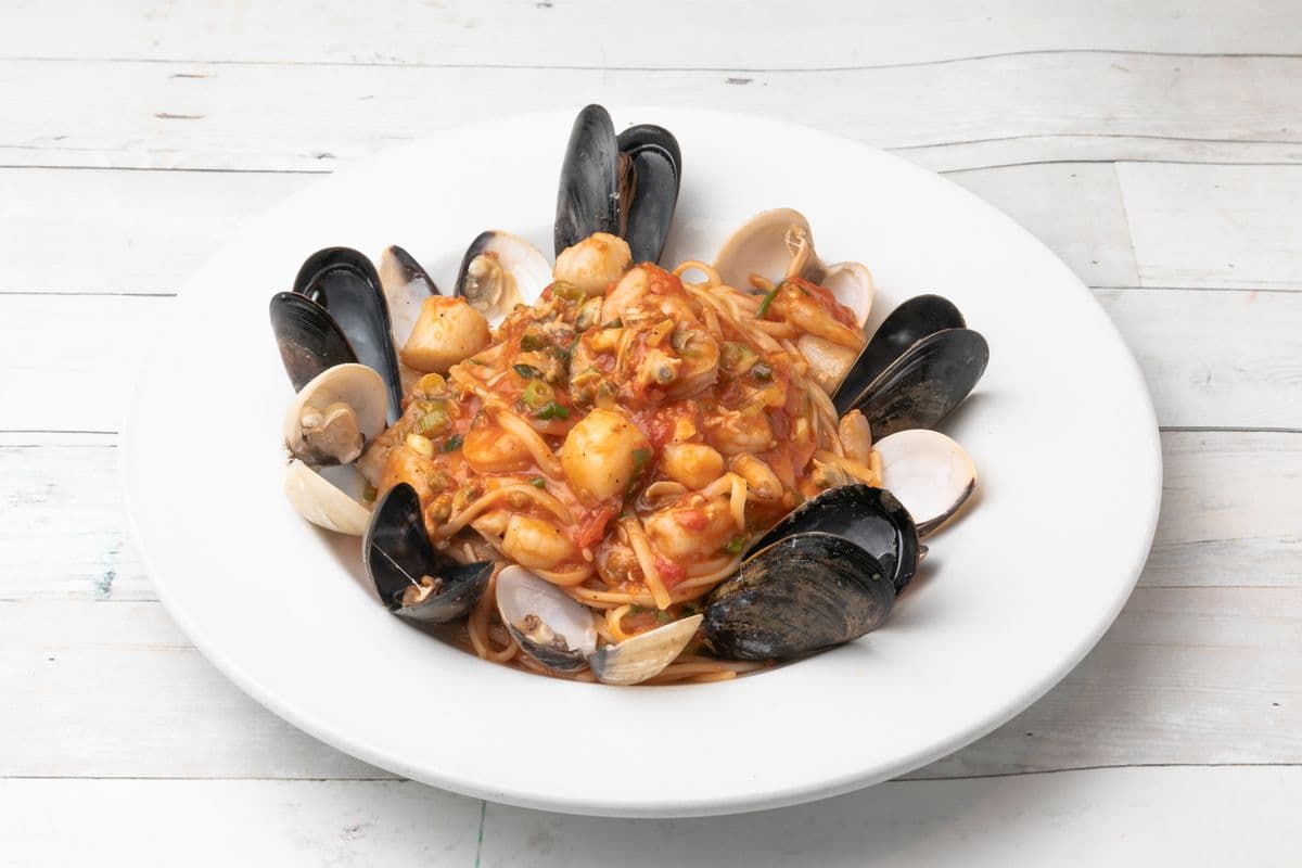 Linguine aux fruits de mer / Linguine with Seafood