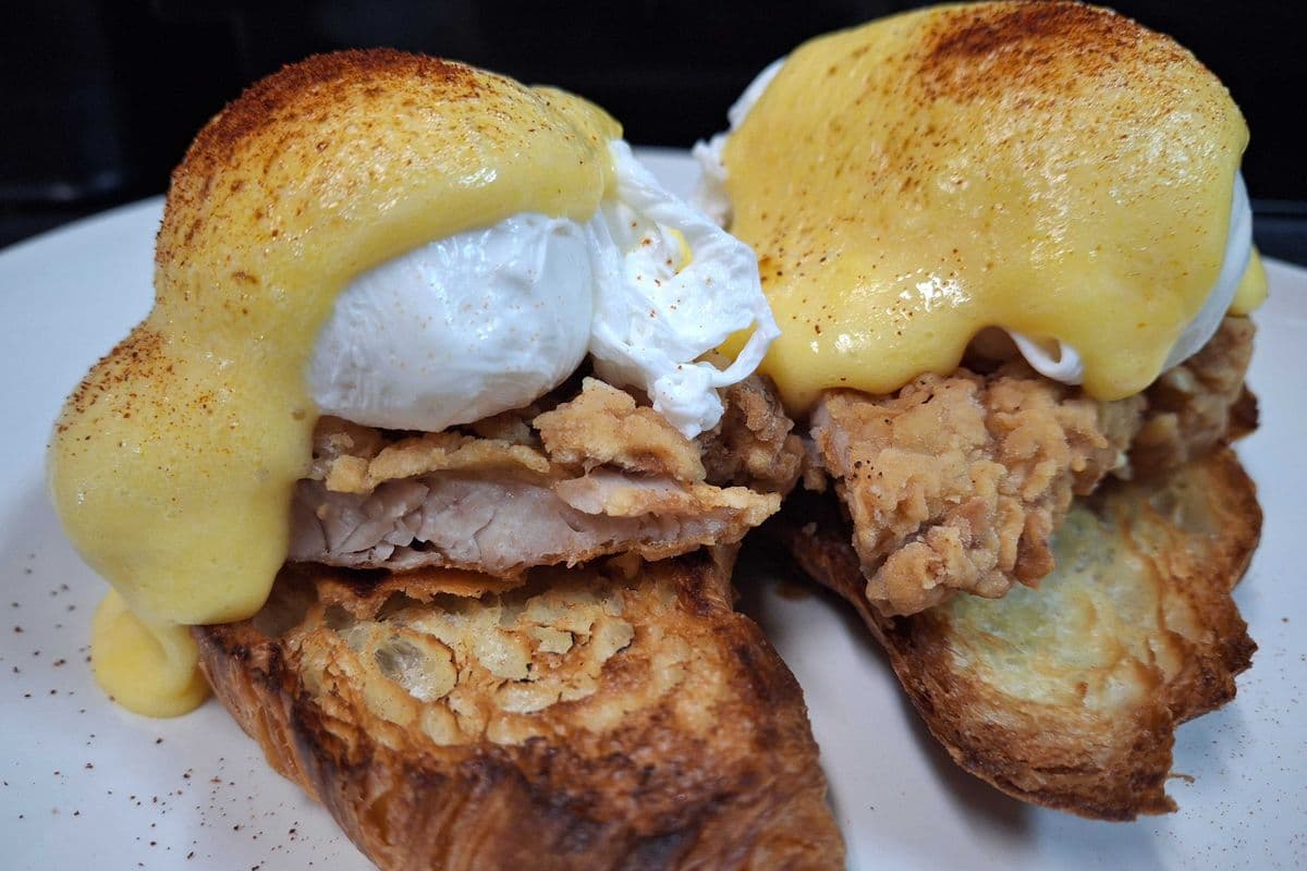Fried Chicken Benedict