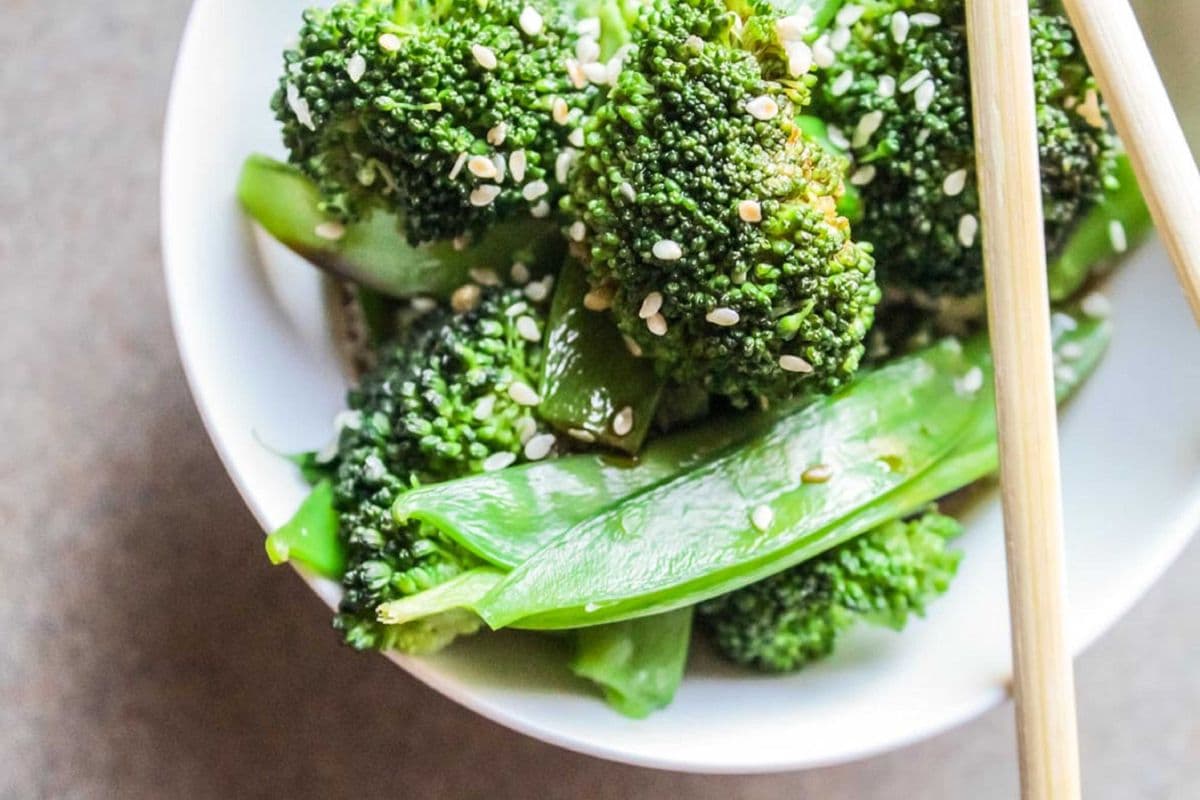 Snow Peas and Broccoli 雪豆炒西兰花