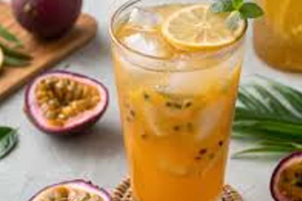 Iced Passionfruit Lemonade 冰百香果柠檬茶 (20oz)