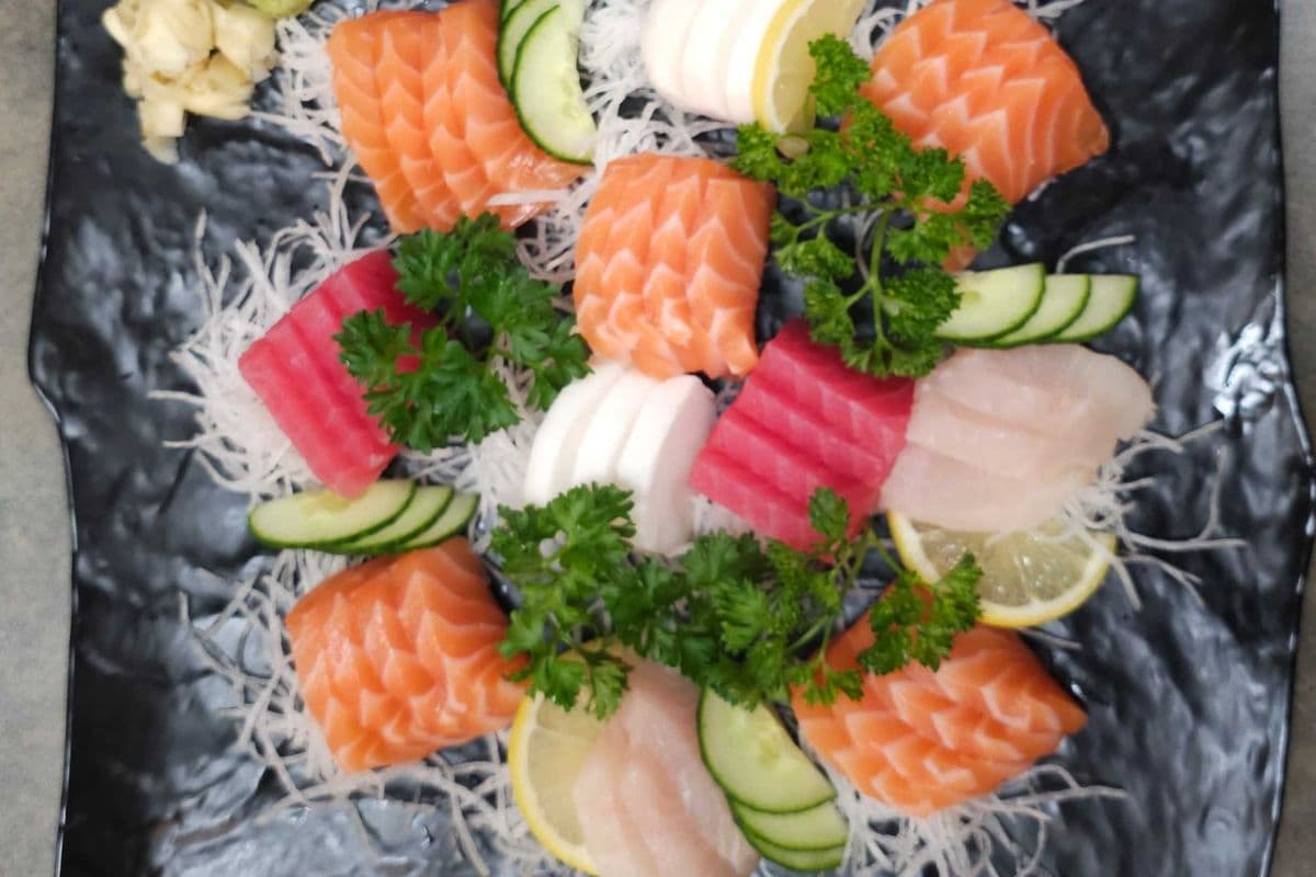 B2. Sashimi Medium (40pcs)