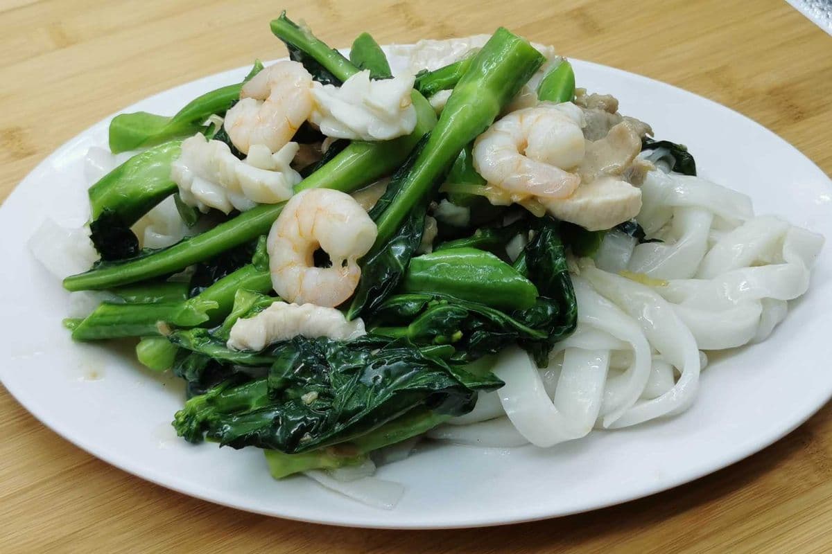143. Special Gai Lan with Fried Noodles