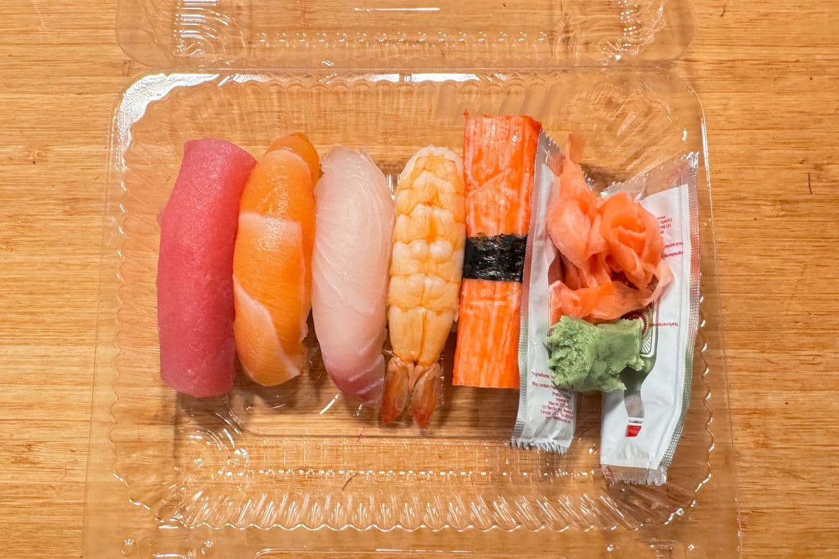 20. Sushi Appetizer (6 pcs)