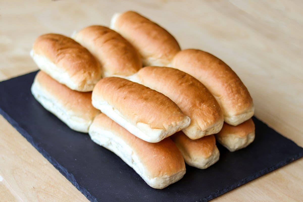 White Hot Dog Buns (12 pcs)