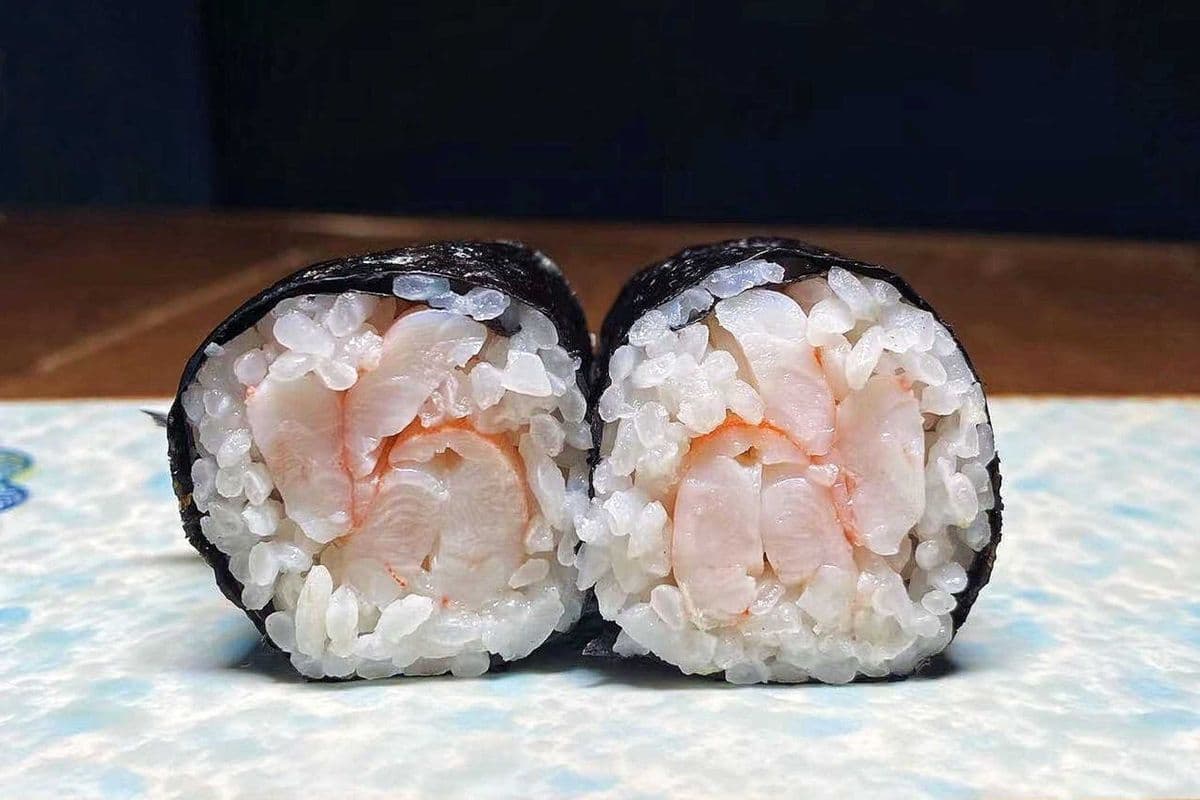 Ebi Roll (Cooked Shrimp) (6 pcs)