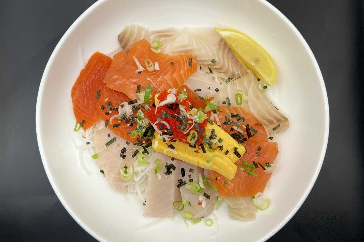 Chirashi Donburi