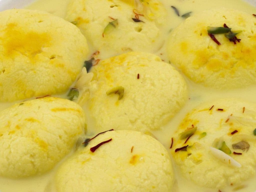 Mango Rasmalai
