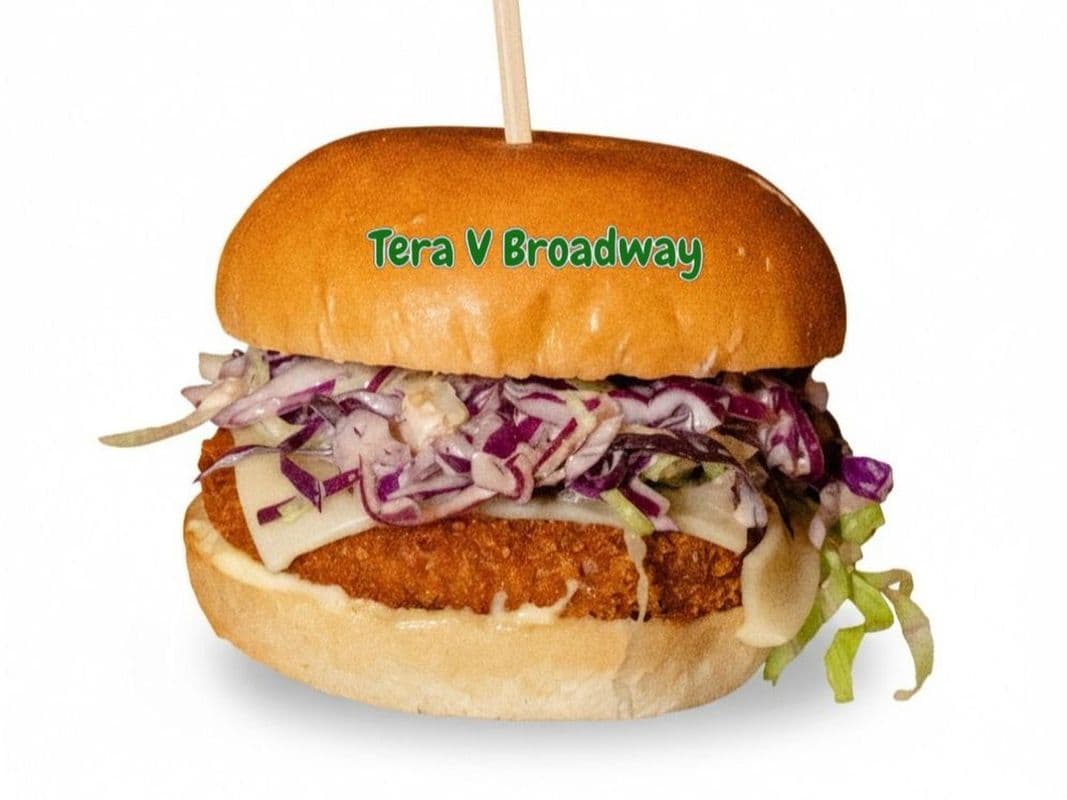 Coleslaw Crispy Chick'UN Burger