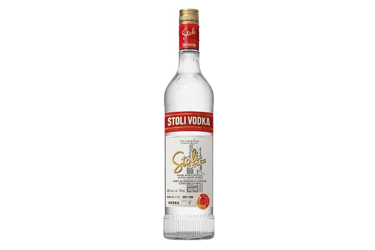 Stoli Vodka (1 x 750 ml)