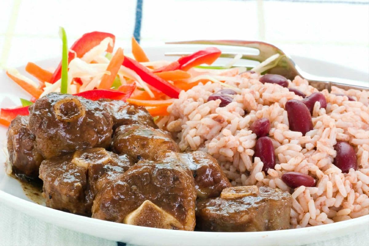BBQ Chicken/Curry Goat Combo