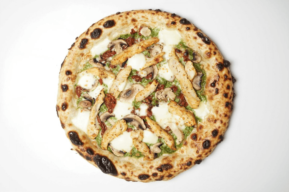 14" Pollo Pesto Pizza