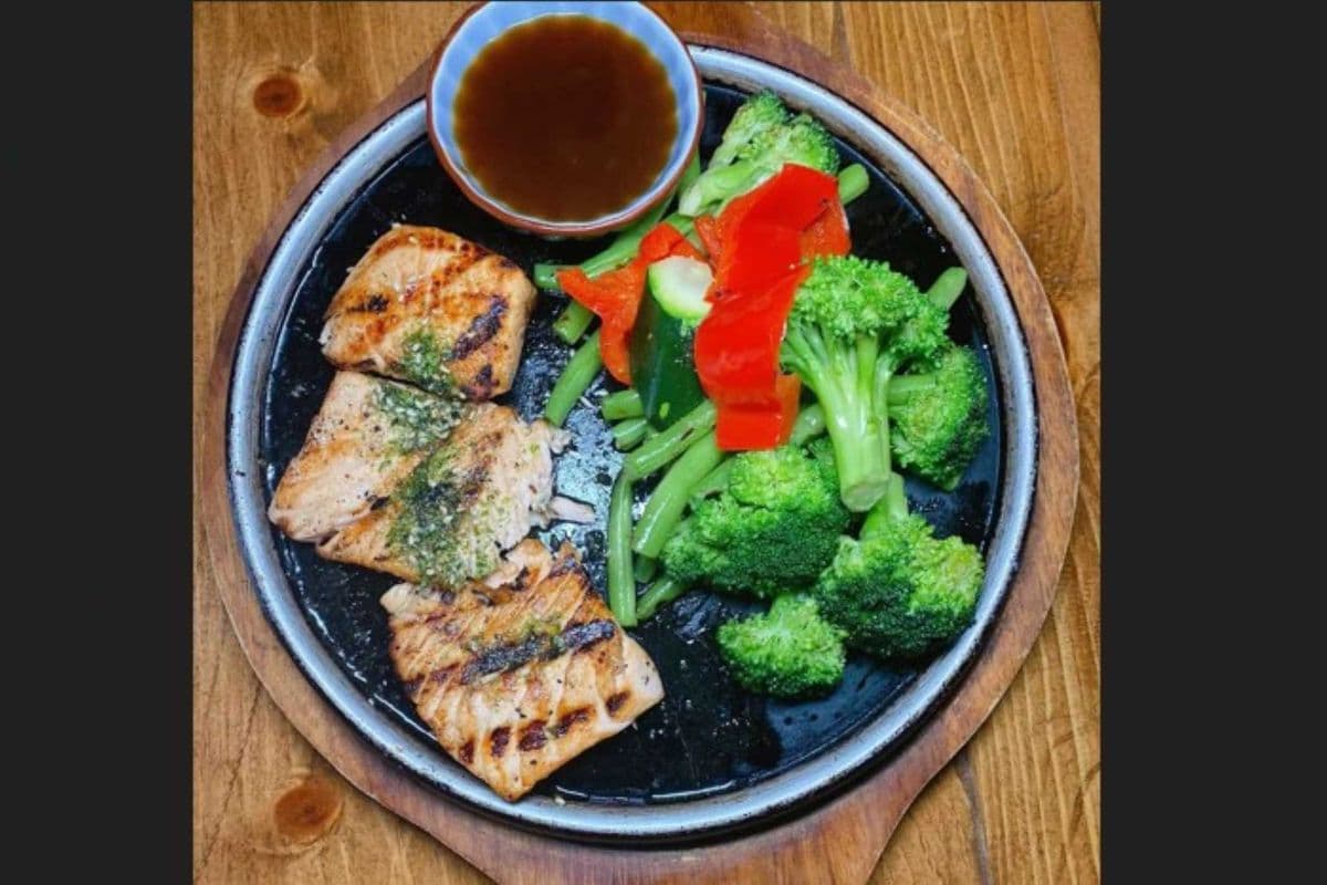 Atlantic Salmon Teriyaki (Dinner)