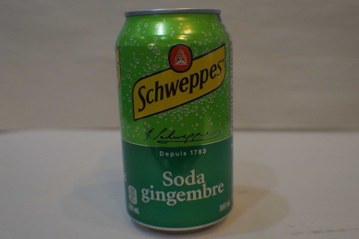 ginger ale schweppes in can. (355ml.)