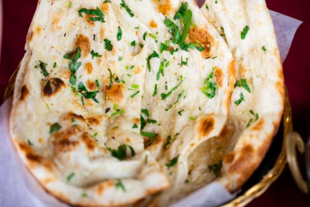 Ail Naan(1) / Garlic Naan