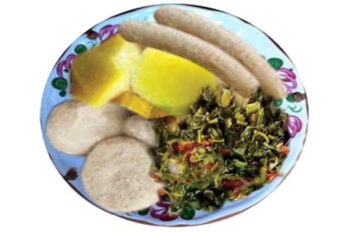Kalaloo with Dumpling, Yam, Green Banana, and Hardo Bread