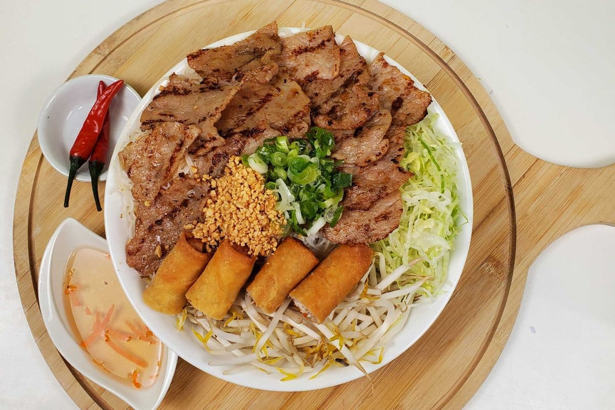 A1. Vermicelli Bowl with Protein, Spring Rolls, comes with Fish Sauce and Peanut