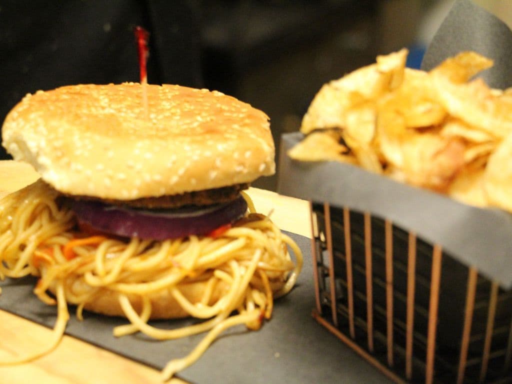 Noodle Burger